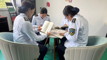 F:\00.分公司季度检查\2025年\02.办公室\宣传\5月份\15玫瑰书香3